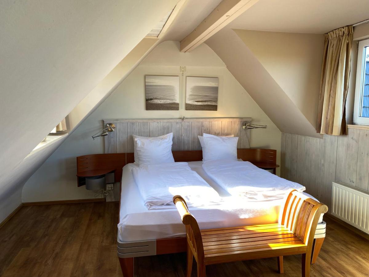 T Huuske Tuinappartement Met Fantastisch Uitzicht, Nabij Zee Zonnemaire Dış mekan fotoğraf